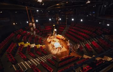 Octagon - in the round