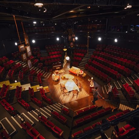 Octagon - in the round