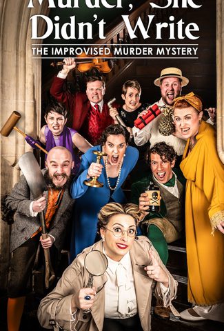 People dressed up in 1920s outfits