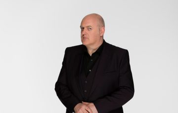 Photo of Irish comedian Dara O'Briain